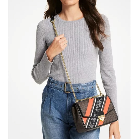 ๐งก MICHAEL KORS Large Chain Shoulder Bag ๐งก - Picture 2 of 5